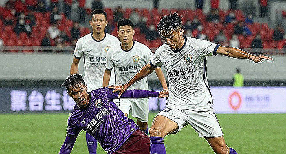 Nguyễn Xuân Son - Anh hùng ASEAN Cup 2026: Nhận xe SUV 600 triệu đồng ngay sau khi giúp Nam Định dẫn đầu V.League