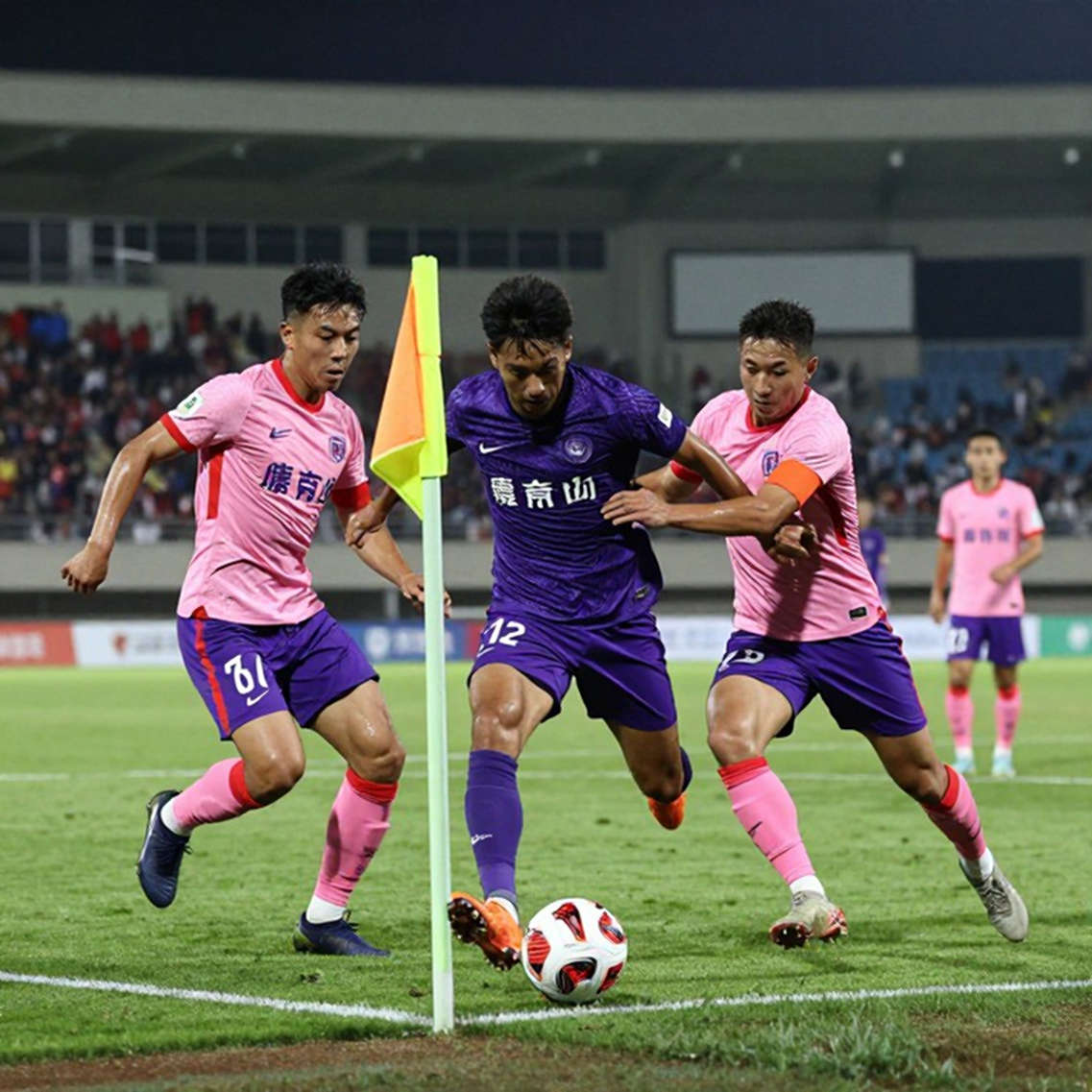 Cong Phuong Returns: A Performance or a Final Gamble? Cong Phuong Returns: A Performance or a Final Gamble?